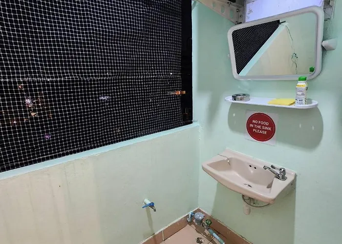 703-stp Homely Free Wi-fi And Near Bts Line